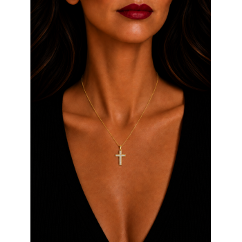 Pandantiv cruciulita cu diamante de 0.18 ct