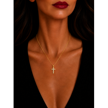 Pandantiv cruciulita cu diamante de 0.18 ct