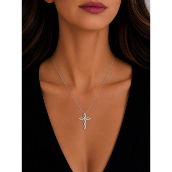 Pandantiv Cruciulita cu Diamante de 0.32 ct
