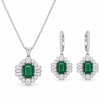 Set cu Smaralde de 6.63 ct , Diamante Rotunde de 2.42 ct si Diamante Baget de 1.06 ct